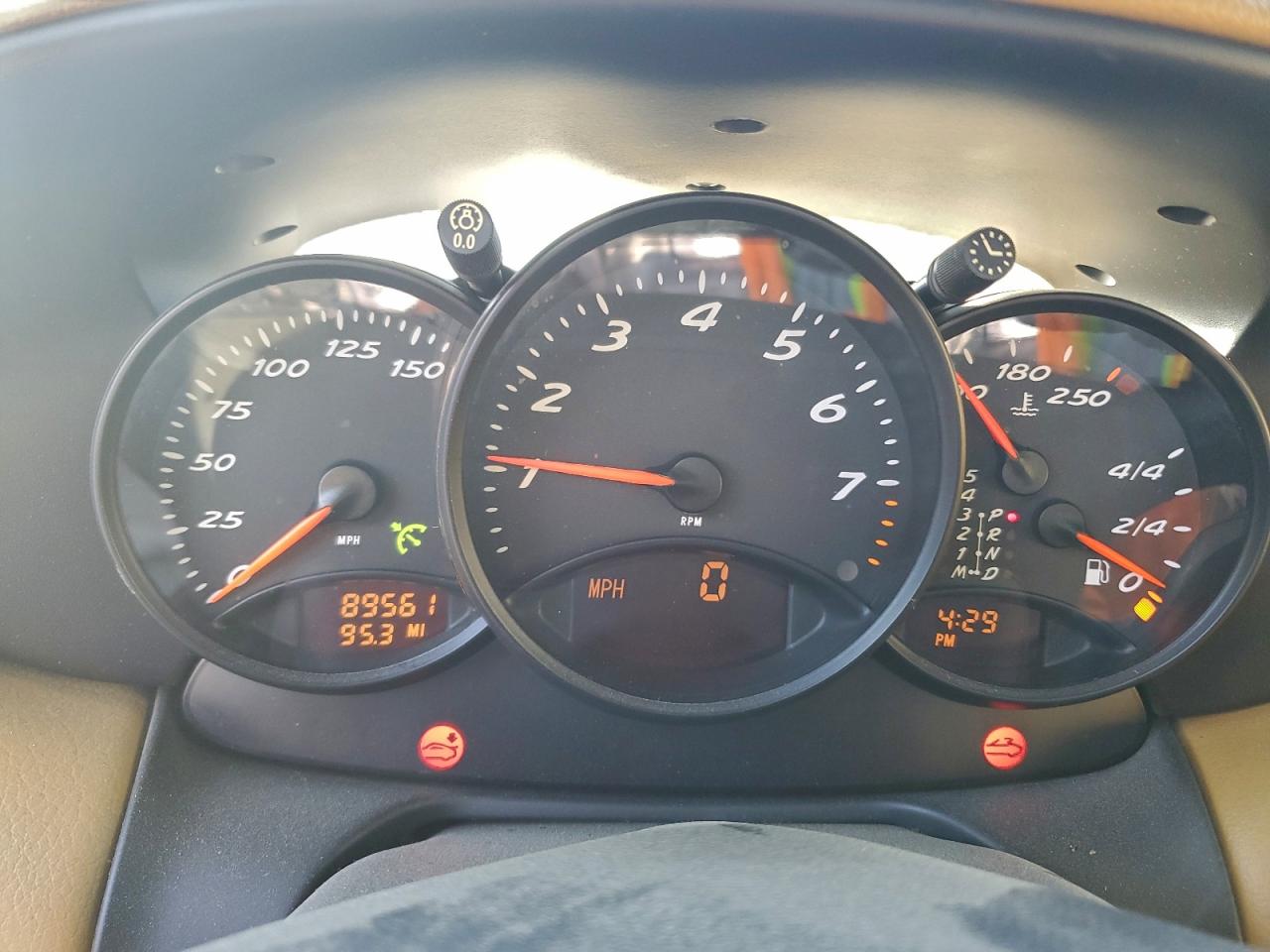 Porsche Boxster Image 5