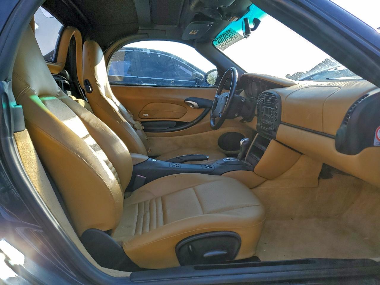 Porsche Boxster Image 6