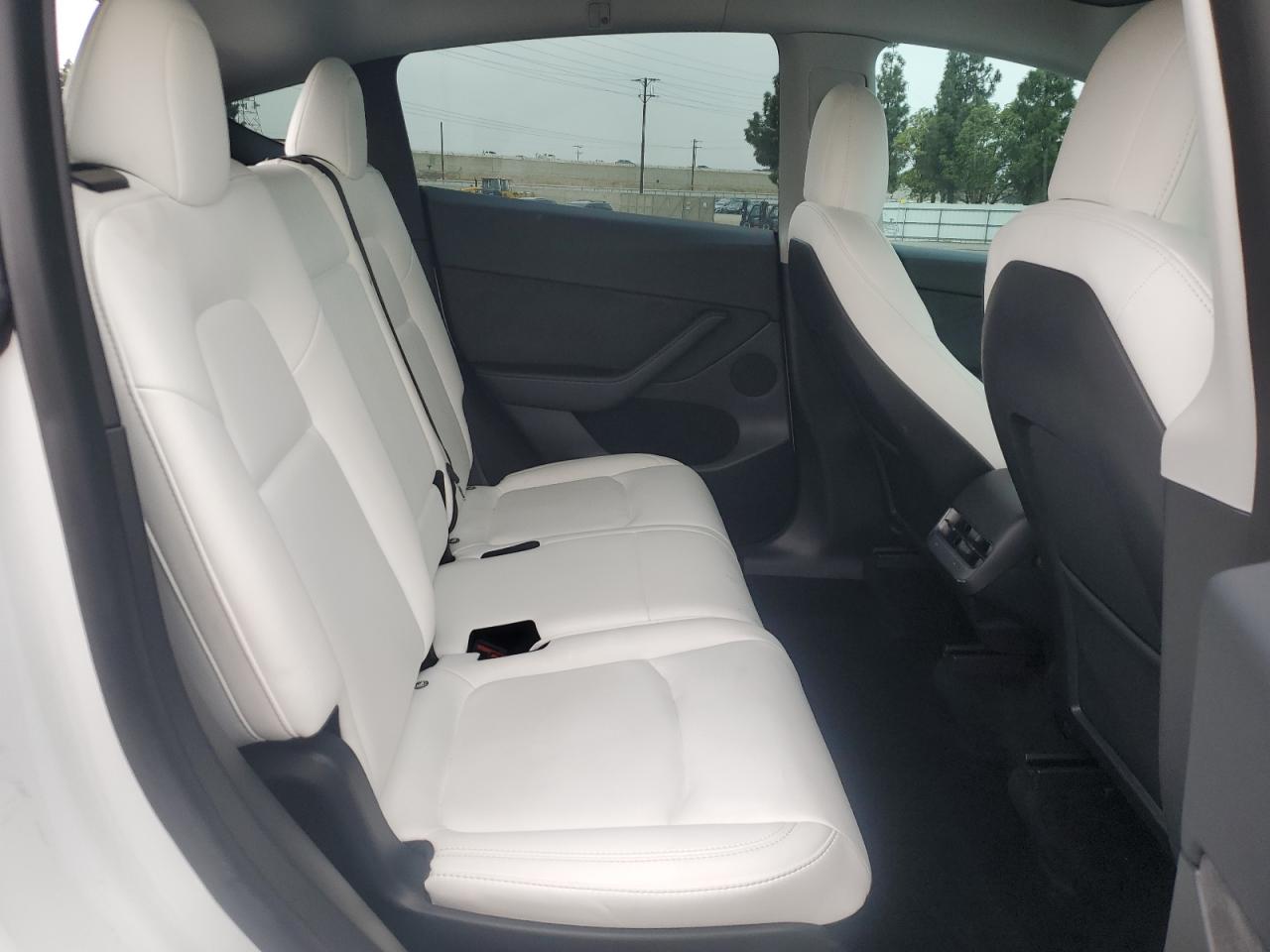 Tesla Model Y Image 11