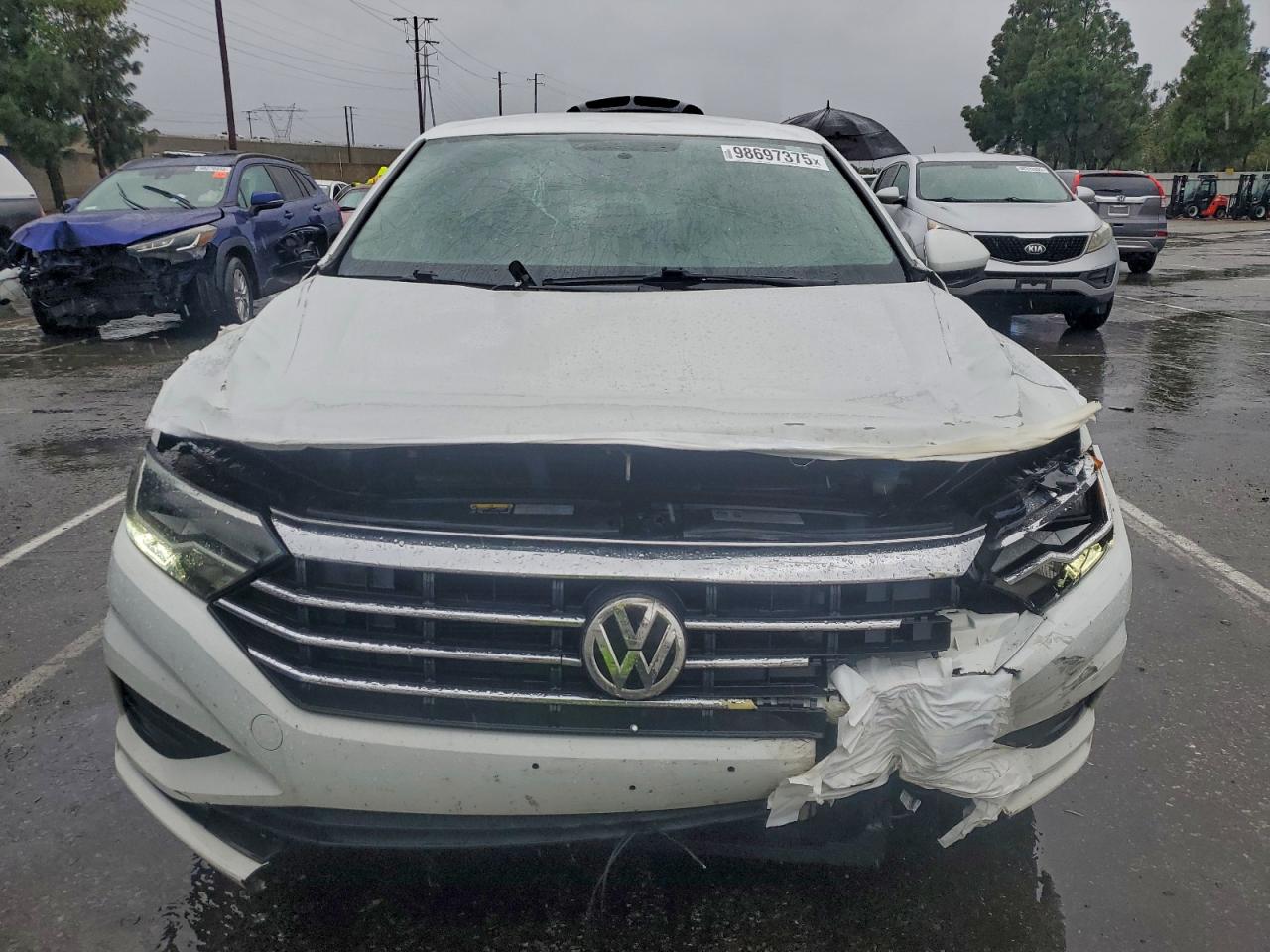 Volkswagen Jetta S Image 2