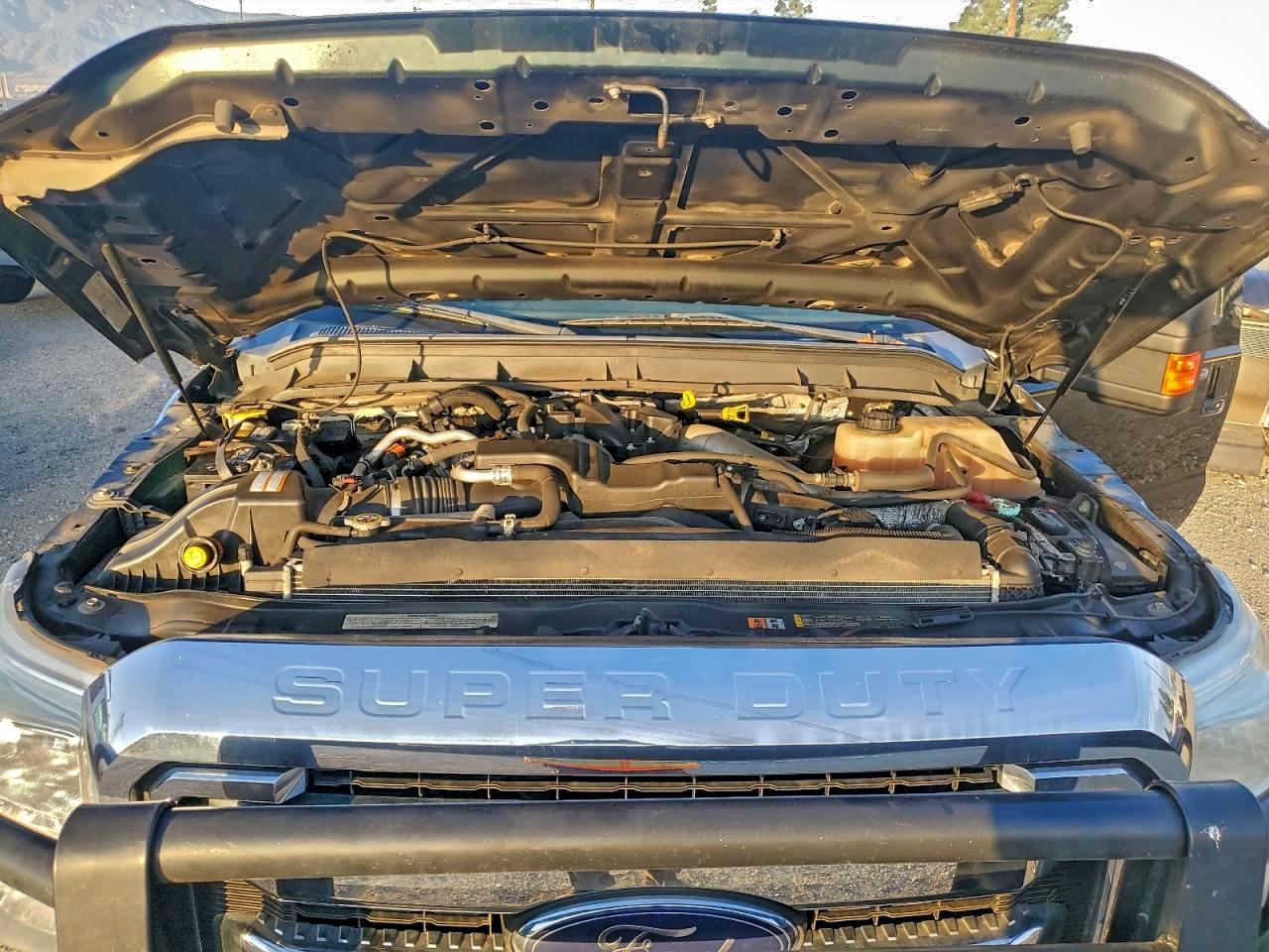 Ford F-350 Super Duty Image 9