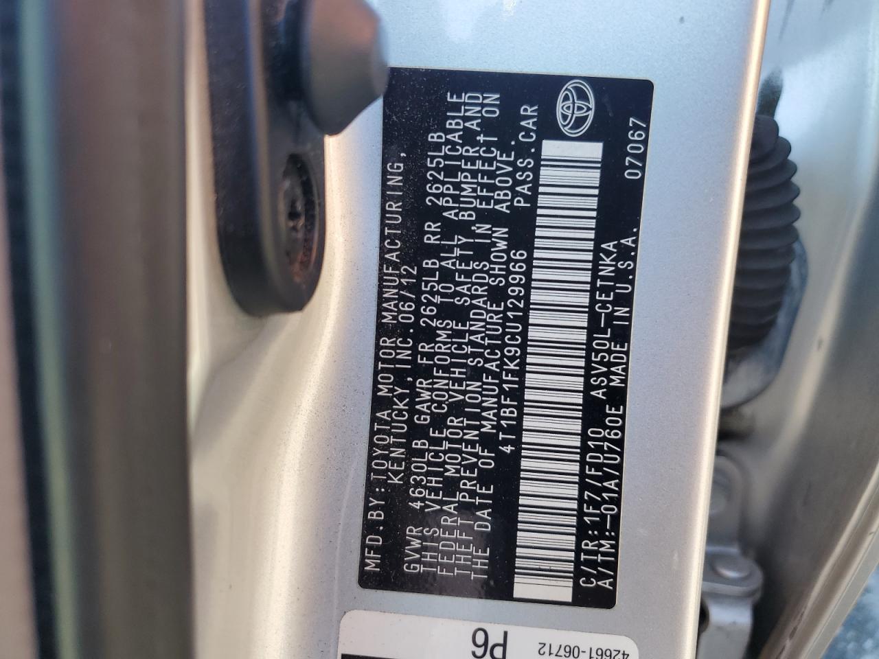 Toyota Camry Base Image 12