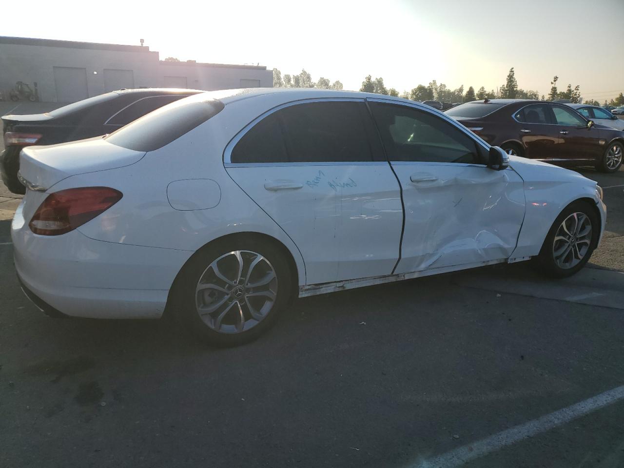 Mercedes-Benz C-Class 300 Image 2