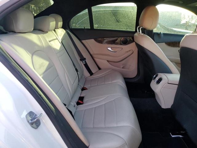 Mercedes-Benz C-Class 300 Image 13