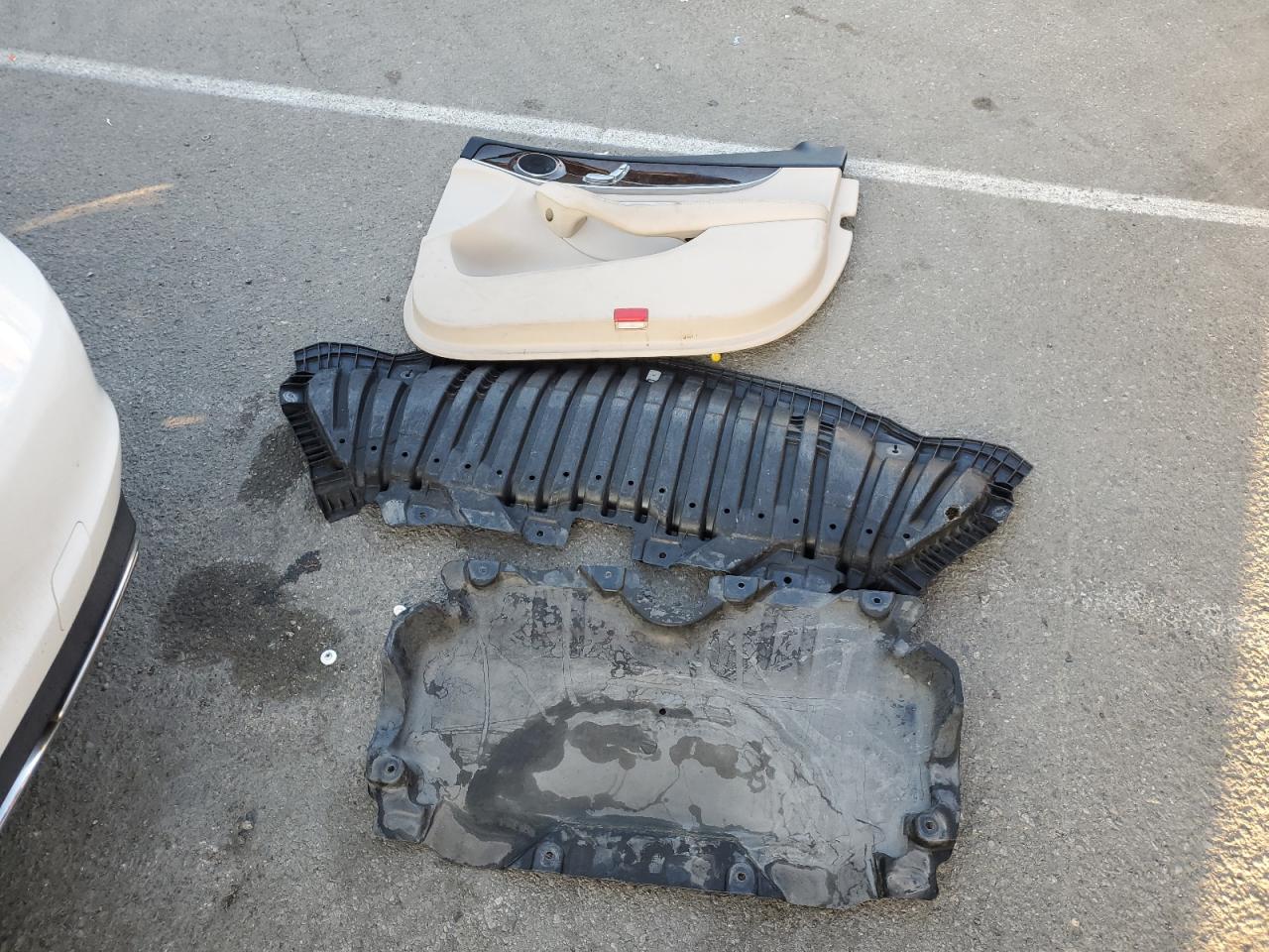 Mercedes-Benz C-Class 300 Image 12