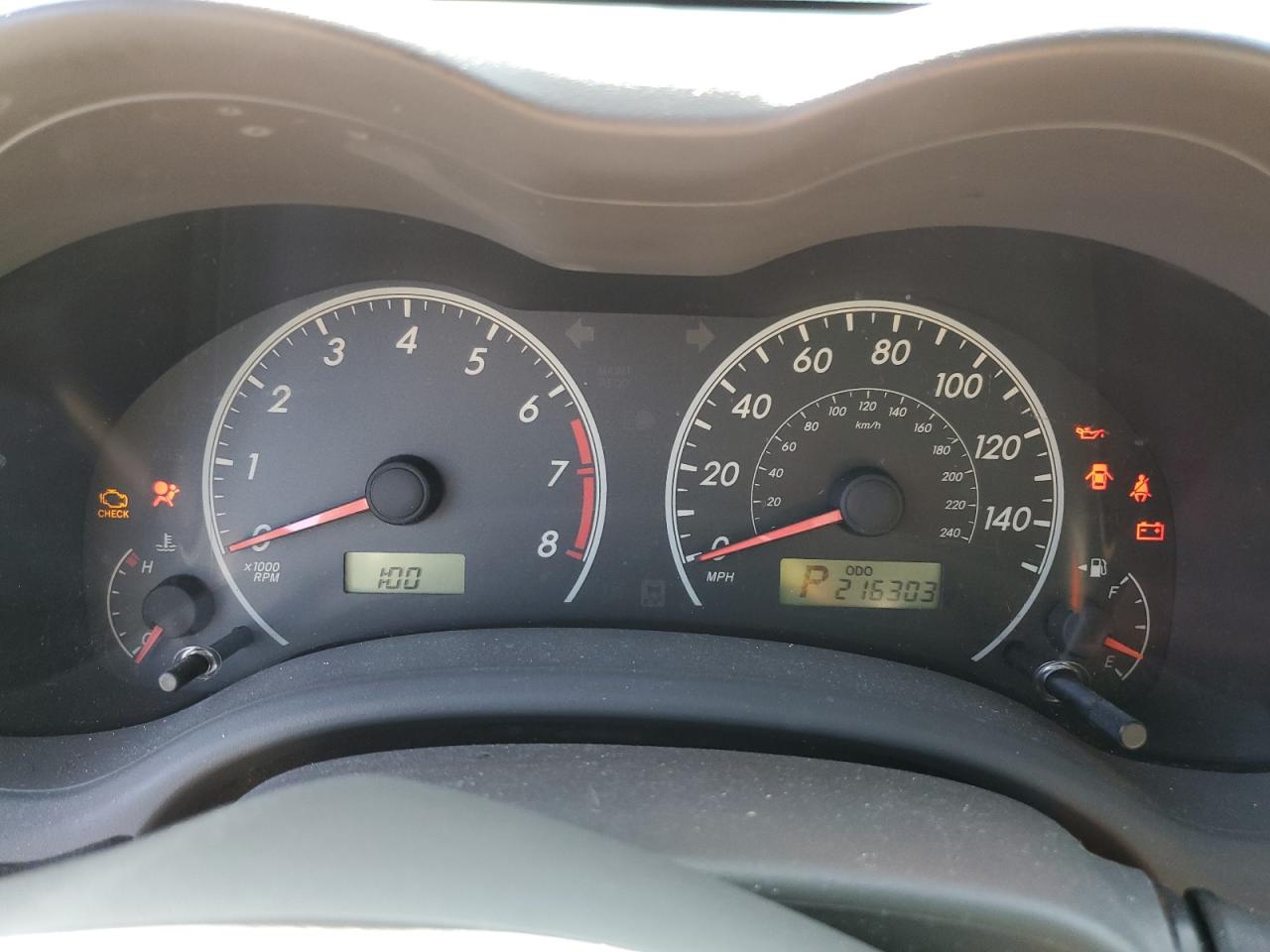 Toyota Corolla Base Image 9