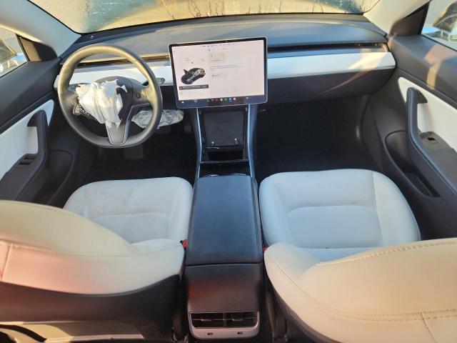 Tesla Model 3 Image 12