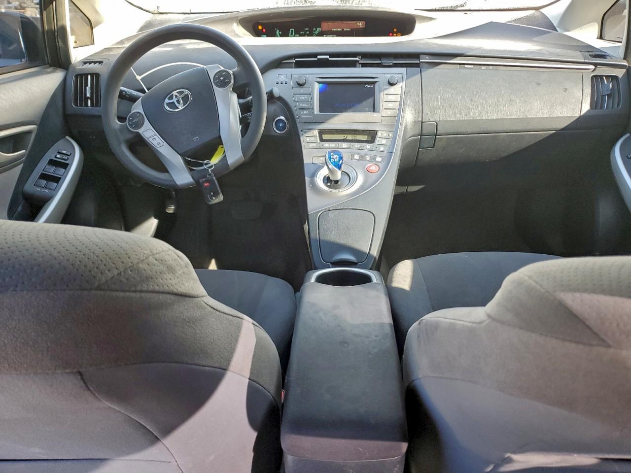 Toyota Prius Image 9